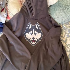 Uconn sweatshirt